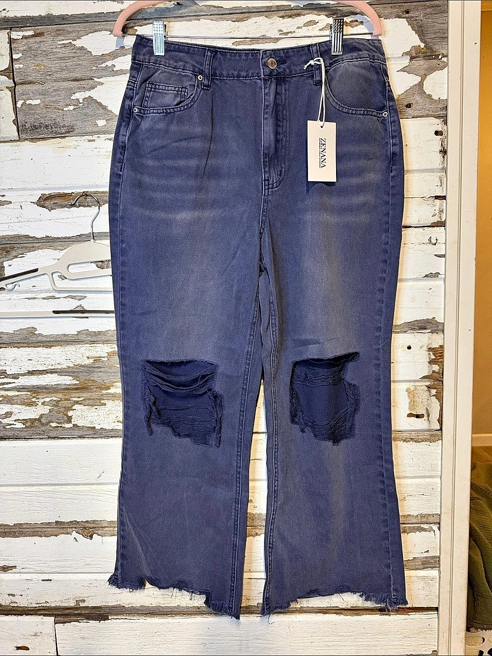 Zenana Distressed Straight Leg Jeans in Blue Waist 30 NWT ((027